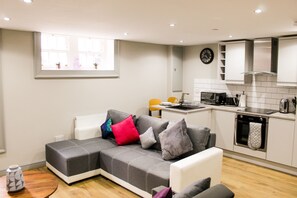 Apartment, 1 Bedroom | Living area | Smart TV, Netflix - Liverpool Luxury Apartment (Liverpool)