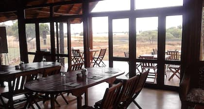 Mangwa Valley Game Lodge