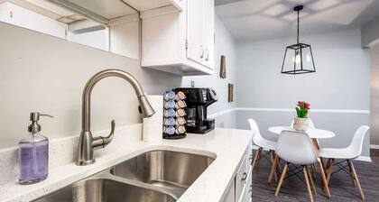 Lansing Layover #2 | The Hangar