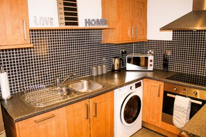 Private kitchen - 58 The Gardens (Liverpool)