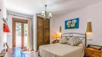 4 chambres, lit parapluie, Wi-Fi gratuit, draps fournis