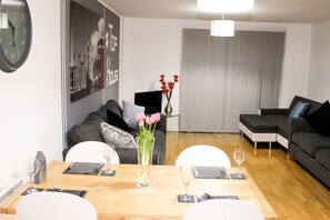 Apartment, 2 Bedrooms | Living area | Flat-screen TV - 75 The Gardens (London)