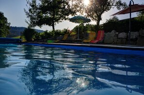 Piscine extérieure (ouverte en saison)