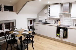 Apartment, 2 Bedrooms | Desk, bed sheets - Modern Duplex Apartment Nr Liverpool ONE (Liverpool)