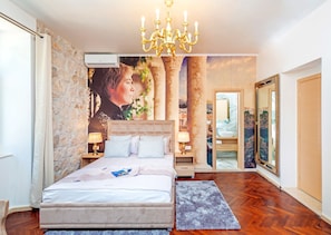 Deluxe Double Room | Individually decorated, individually furnished, desk, iron/ironing board - Seven Stars Accommodation Dubrovnik (Dubrovnik)