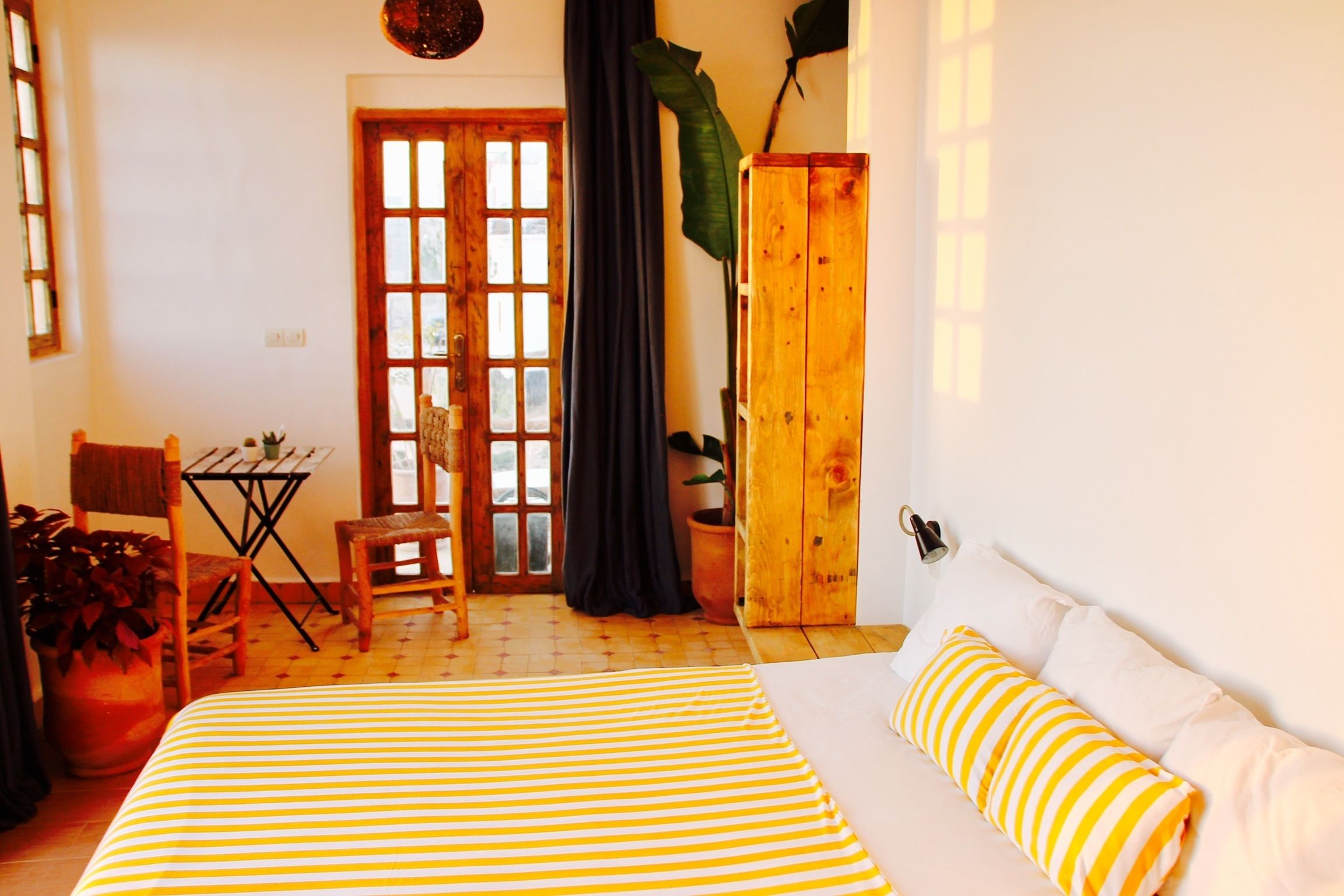 Rideaux occultants, Wi-Fi gratuit, draps fournis