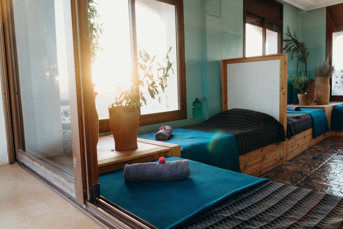 Dortoir Partagé, dortoir mixte