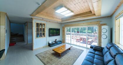 Wonderful Wood Family House in Jeju in nature