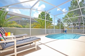 Casa, 4 quartos | Piscina | Piscina externa, espreguiçadeiras