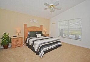Room - Hampton Lakes 215824 (Davenport)