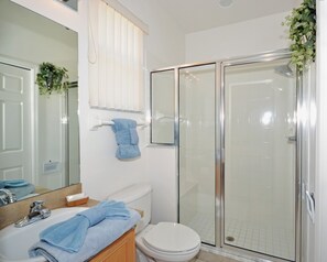 House, 4 Bedrooms | Bathroom - Calabay Parc at Tower Lake 221292 (Haines City)