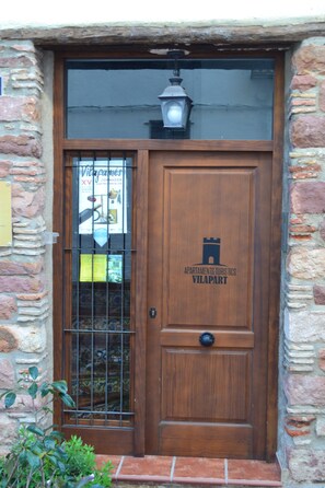 숙박 시설 입구