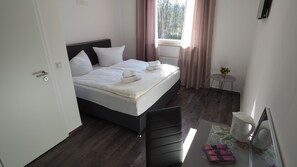 Kamar Double, pemandangan kebun | Meja kerja, Wi-Fi gratis, dan seprai linen