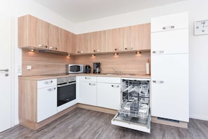 Fridge, microwave, oven, dishwasher