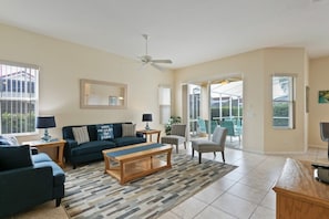 House, 5 Bedrooms, Private Pool | Living room | Flat-screen TV