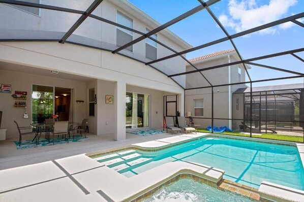 House, 6 Bedrooms | Pool | Outdoor pool