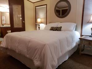 2 Schlafzimmer, Schreibtisch, kostenloses WLAN, Bettwäsche