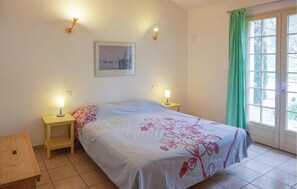4 bedrooms, free WiFi