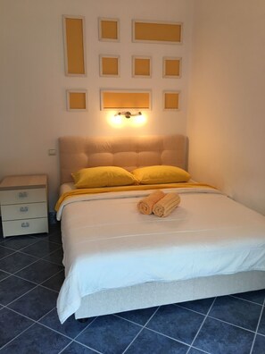 Strykjärn/strykbräda, gratis wi-fi och sängkläder