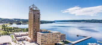 Wood Hotel by Frich's