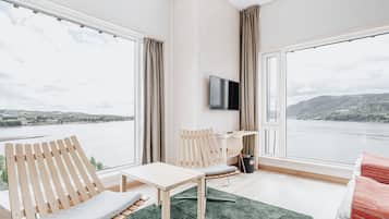 Panoramic Triple Room | Premium bedding, desk, blackout drapes, free WiFi