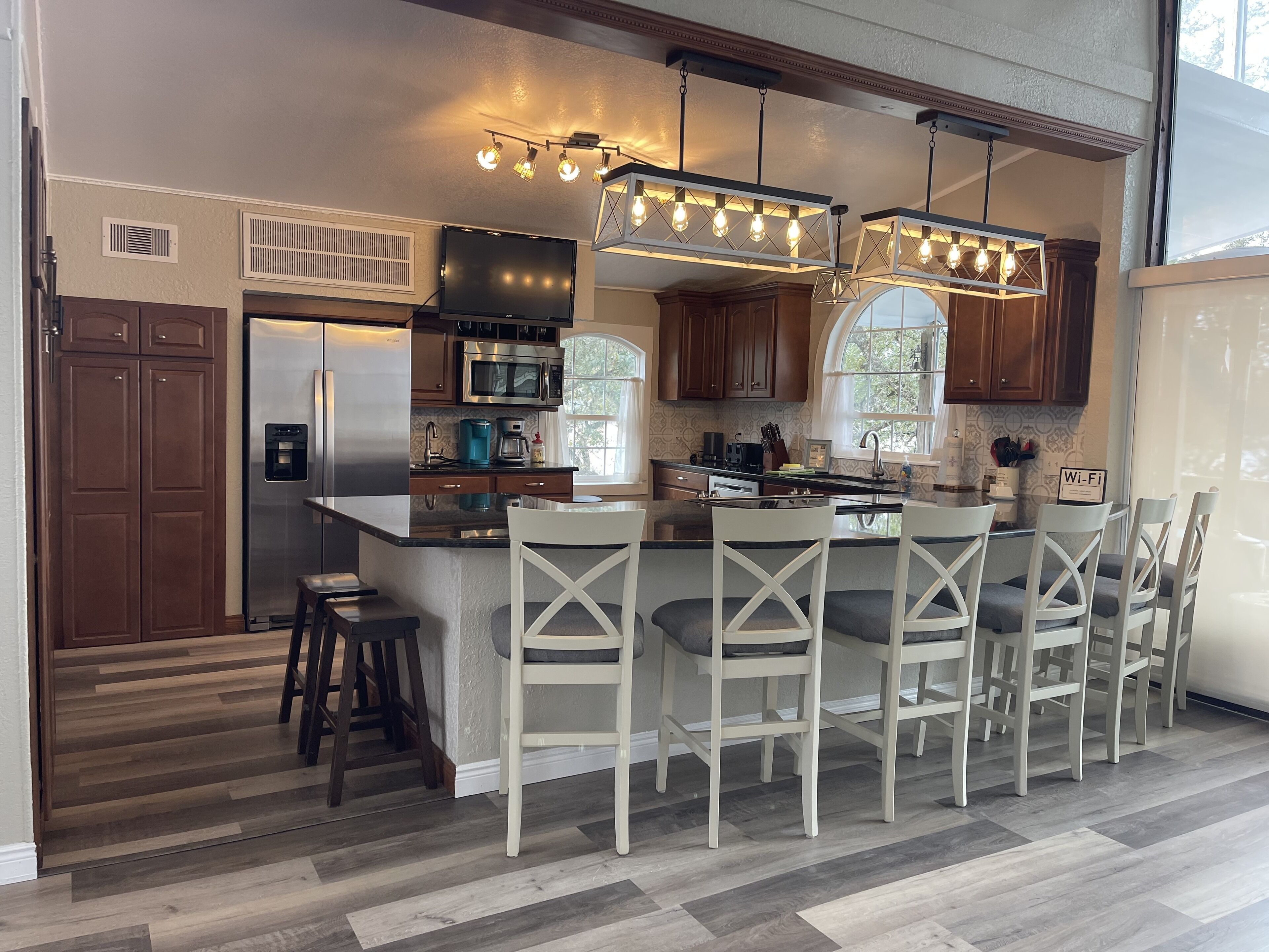 冰箱、微波炉、烤箱、炉灶