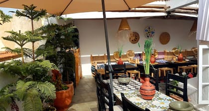 Art riad au bord de la mer