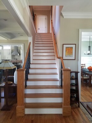 Interior - 5 kilometers to the Masters golf course! (Martinez)