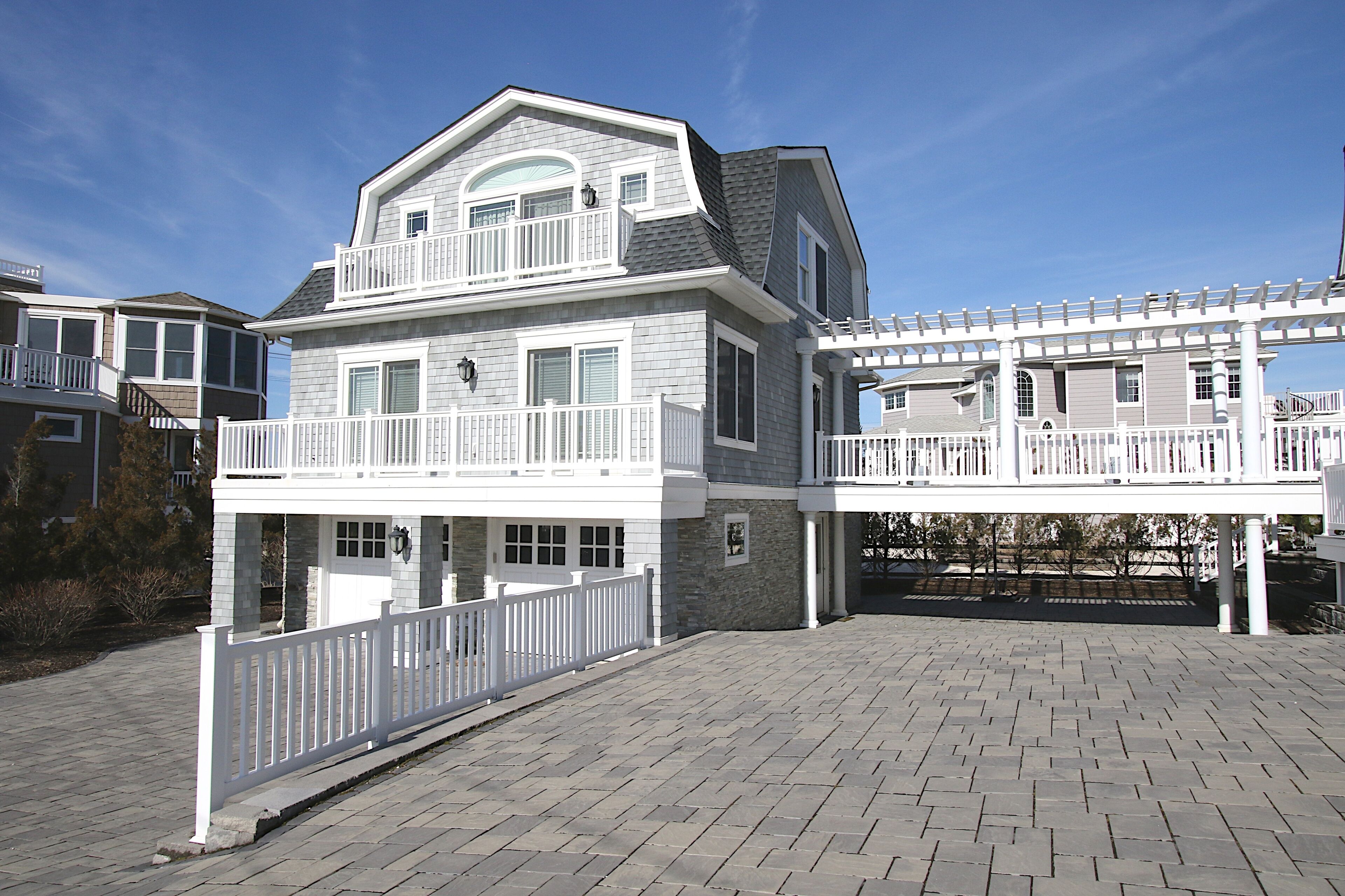 Pristine, Oceanside North Beach House 1 House From Ocean