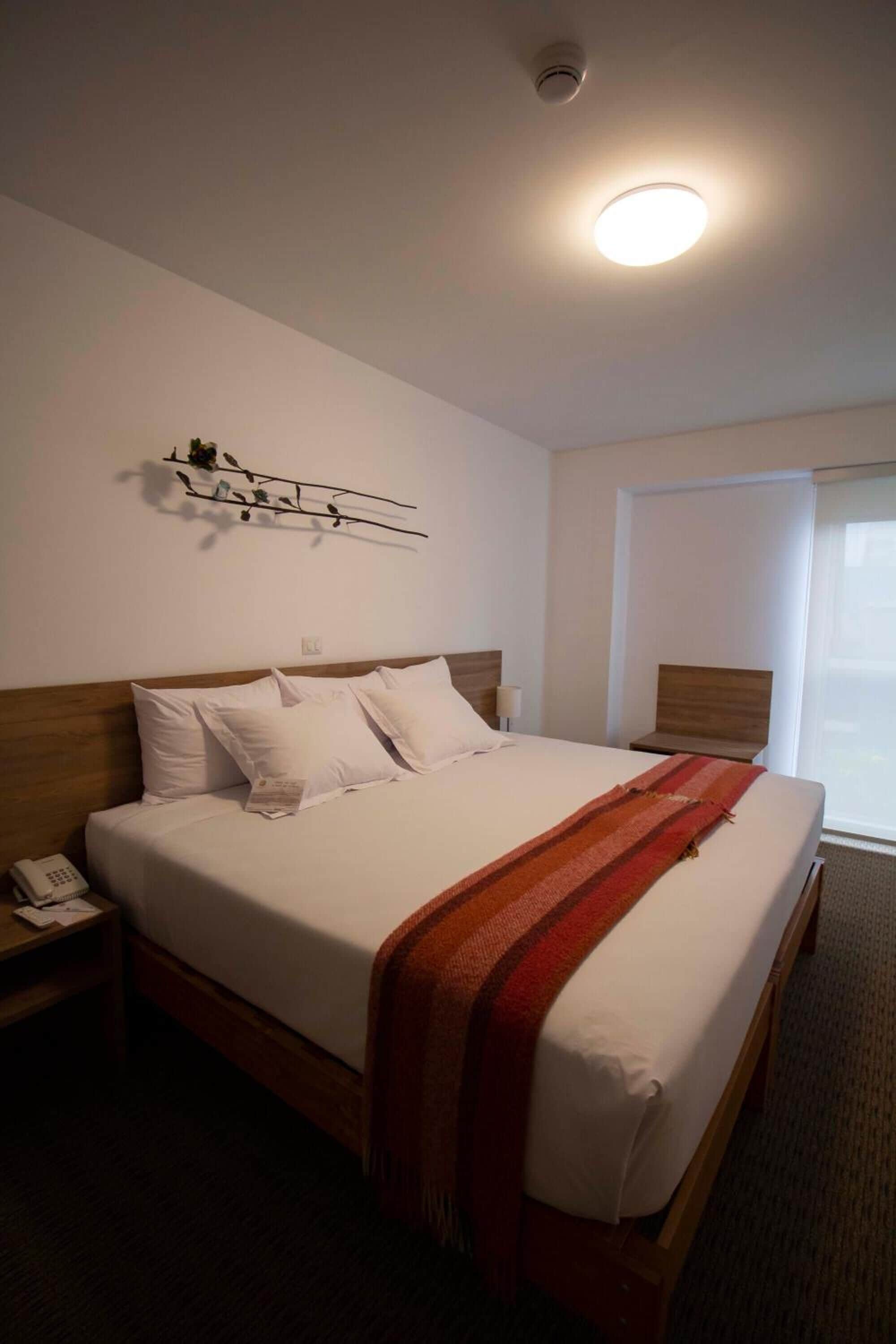 premium bedding, in-room safe, desk, free wifi