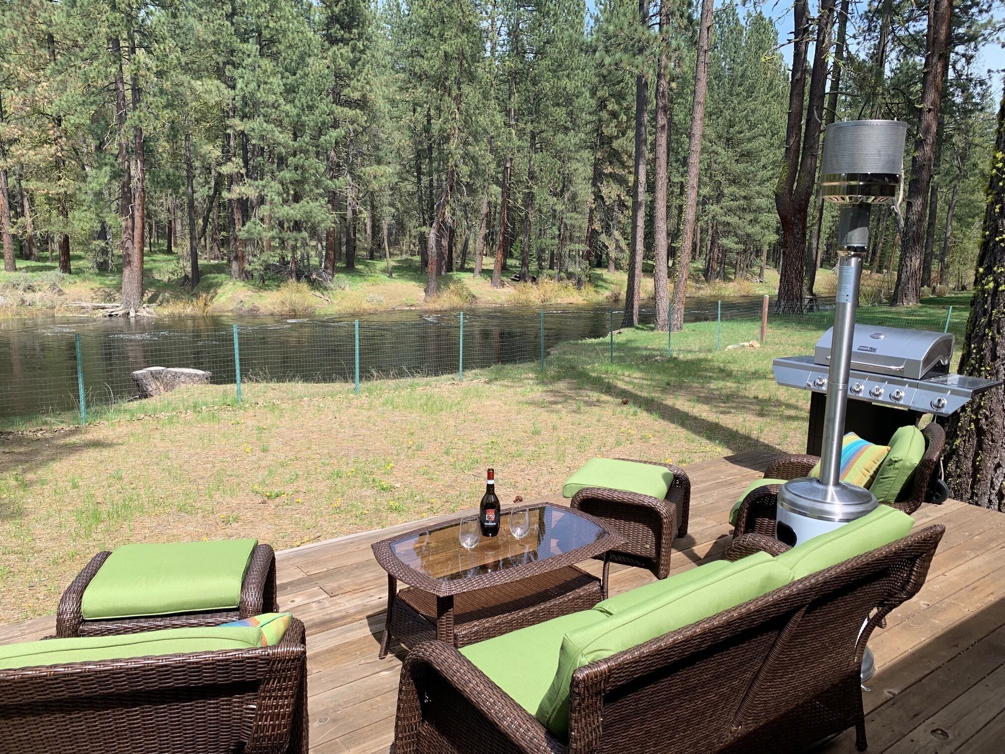 River Cabin with Stunning Views and EV Charger