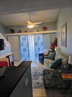 Smart TV, DVD player, video library