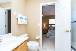 Casa, 5 habitaciones, alberca privada | Baño | Tina con regadera 