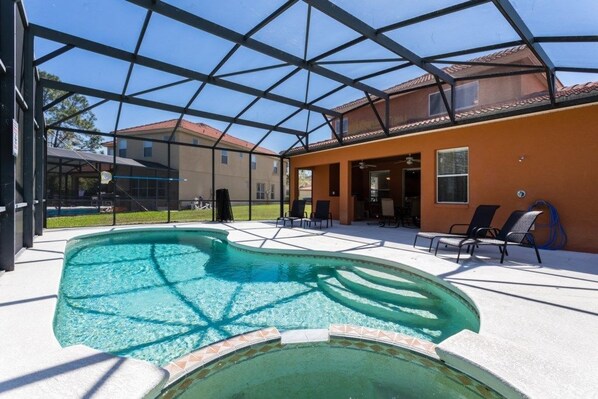 Utomhuspool