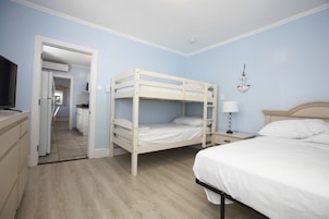 Family Apartment, 2 Bedrooms, Non Smoking (Front Side) | In-room safe, WiFi (free), bed sheets