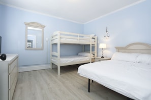 Apartment, 1 Bedroom, Non Smoking (East Side) | In-room safe, free WiFi, bed sheets - Garfield Beach House (Wildwood)