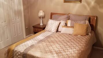 3 Schlafzimmer, Bügeleisen/Bügelbrett, WLAN, Bettwäsche