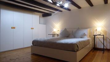 2 dormitorios, tabla de planchar con plancha, wifi y ropa de cama