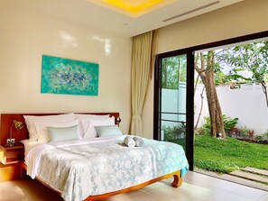 2 bedrooms, iron/ironing board, Internet, bed sheets - Nara Villa Rawai - 2 bed luxury villa (Tambon Rawai)