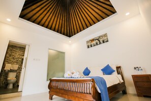 3 bedrooms, Internet - 3 BR Villa at Heart of Seminyak/Oberoi (Seminyak, Kuta)