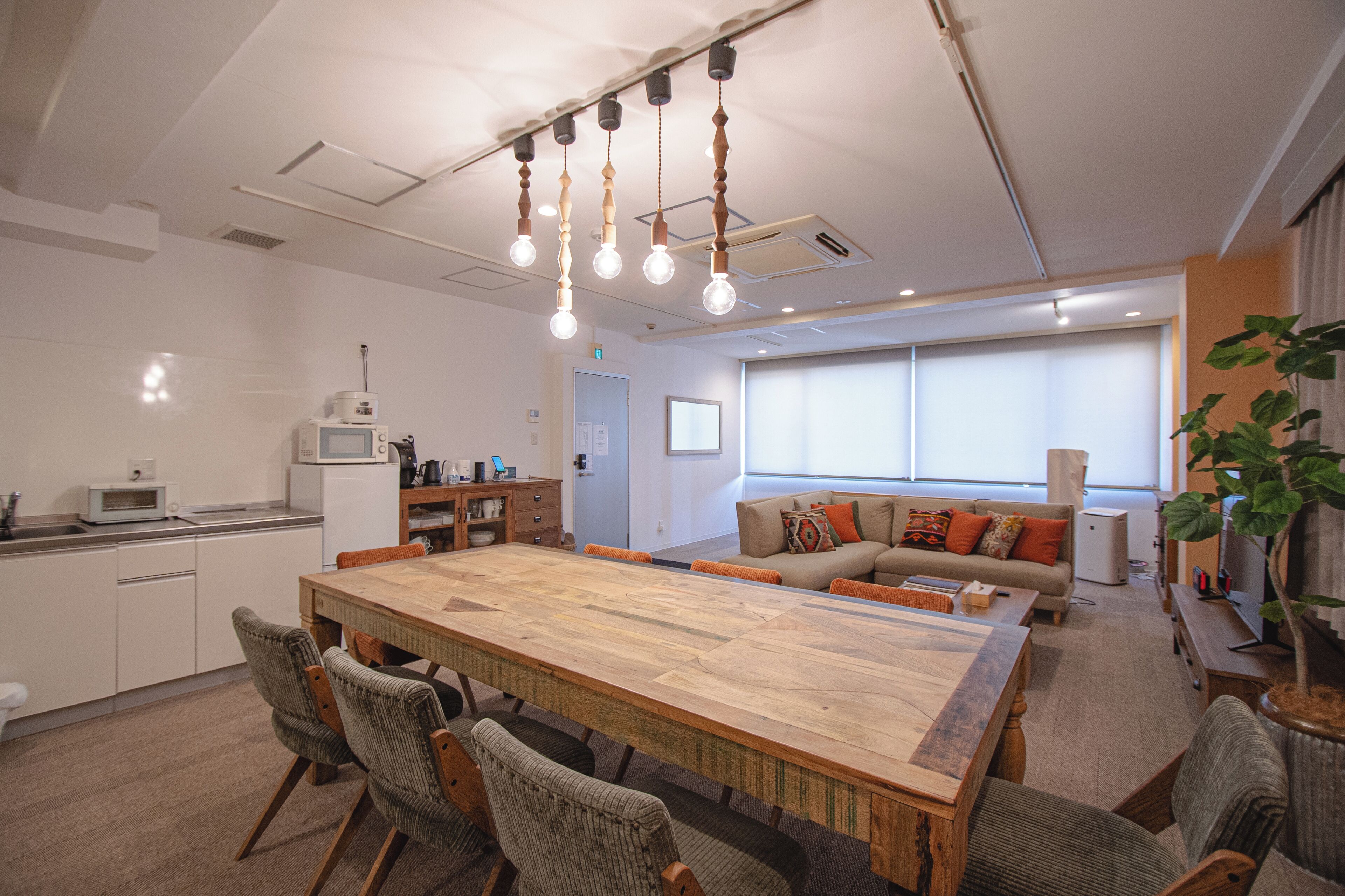 Deluxe Apartment (401) | In-room dining