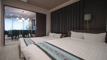 Deluxe Apartment (601) | 2 bedrooms, desk, iron/ironing board, free cribs/infant beds