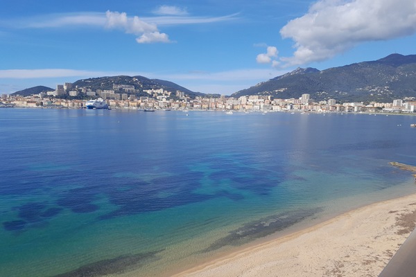 vue terrasse golfe ajaccio
