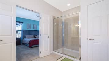 11 bedrooms, iron/ironing board, travel crib, free WiFi