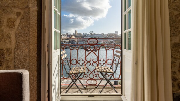 Interior - Incredible 1BR Apt for 3, balcony, Ribeira (Oporto)