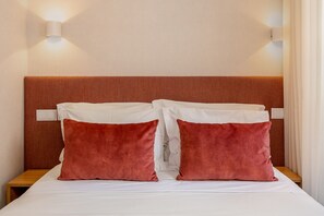 Bügeleisen/Bügelbrett, kostenloses WLAN, Bettwäsche