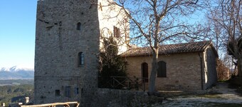 Living in Umbria in the ancient Castle of Morcicchia