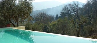 CASA ELENA - Detached house with enclosed garden, swimming pool at exclusive use