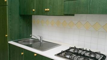 Refrigerador, horno, lavavajillas