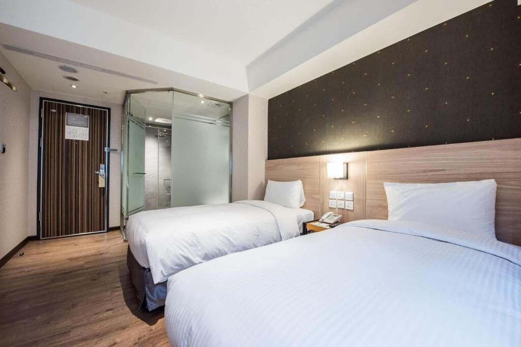 1 chambre, literie de qualité supérieure, couette en duvet d'oie